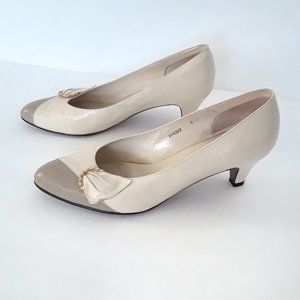 Vintage 60s/70s Ivory Fine Leather Short Heel Pumps Size 8.5